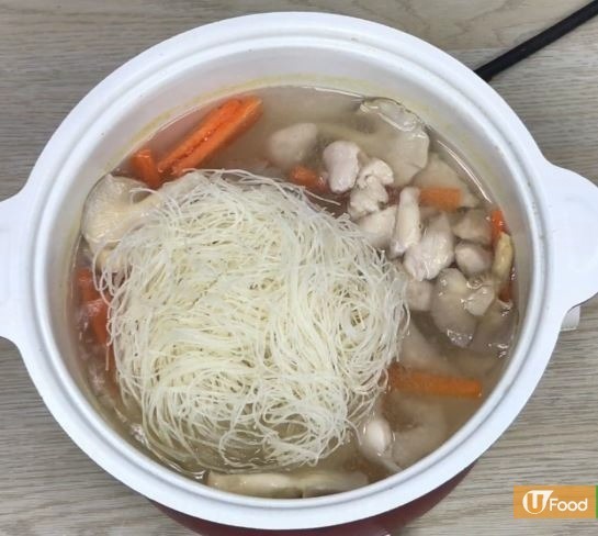 自製低脂早餐！養顏「清腸三絲煮米粉」