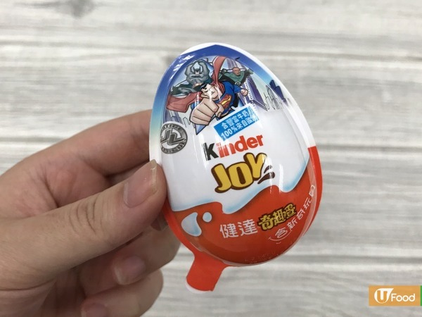 Kinder奇趣蛋全新系列！100%Hello Kitty／正義聯盟玩具