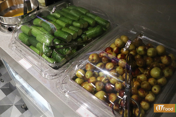 連鎖川式火鍋店海底撈正式開業！剝蝦美甲擦鞋樣樣齊