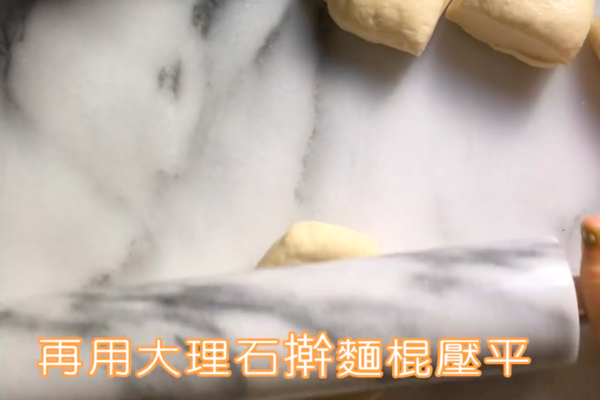 下午茶止口痕小食！無肉番茄芝士雞仔pizza