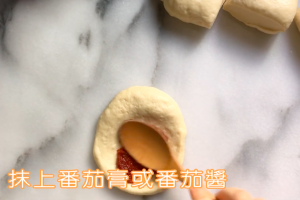 下午茶止口痕小食！無肉番茄芝士雞仔pizza