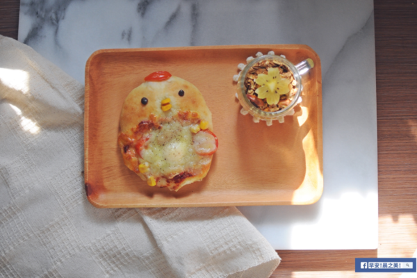 下午茶止口痕小食！無肉番茄芝士雞仔pizza