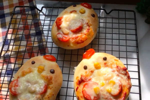 下午茶止口痕小食！無肉番茄芝士雞仔pizza