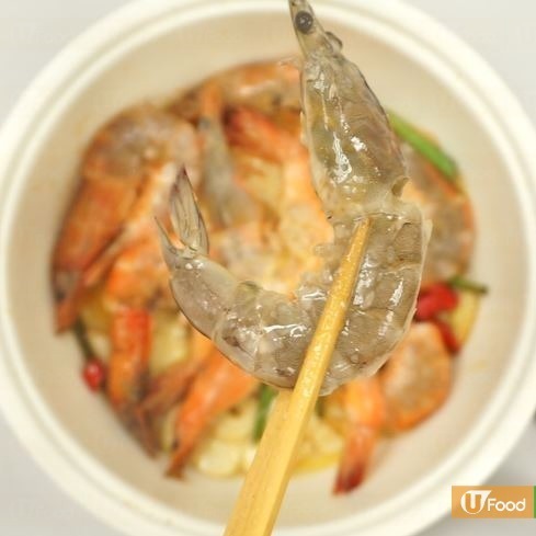 懶人一煲搞掂 沙嗲鮮蝦粉絲煲