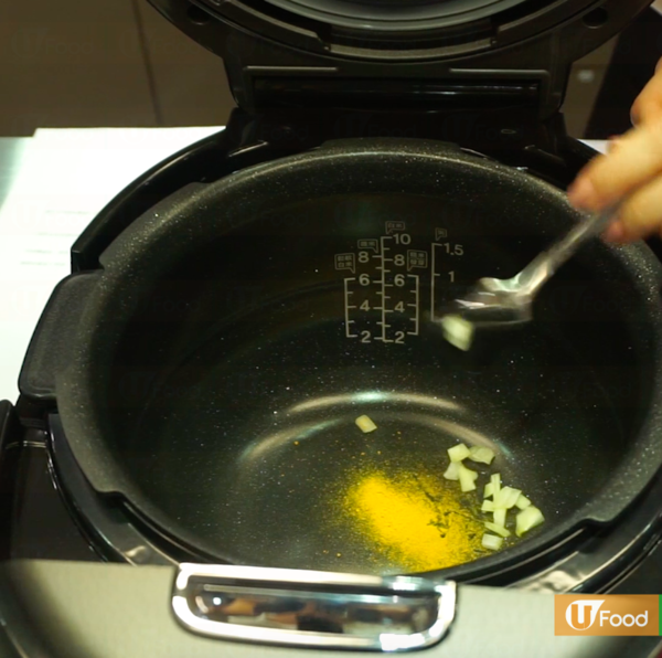 天然有營養  自製補腦三色椒黃薑飯