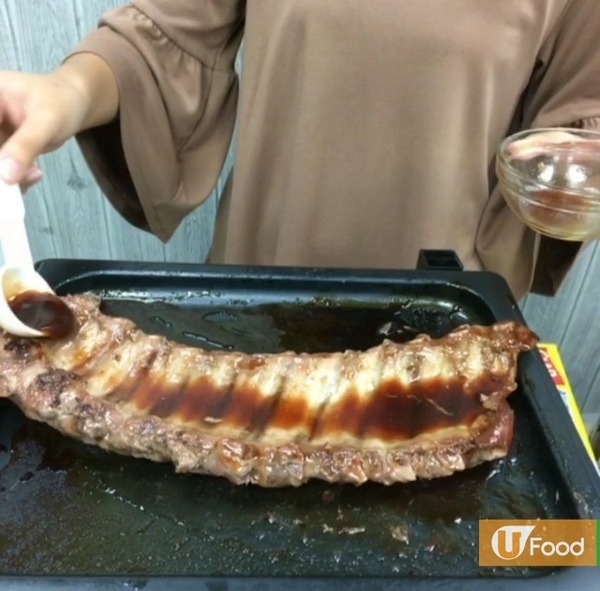 零失手！惹味蜜汁燒豬肋骨