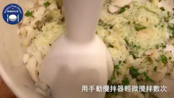 葡國傳統小食！香脆馬介休球