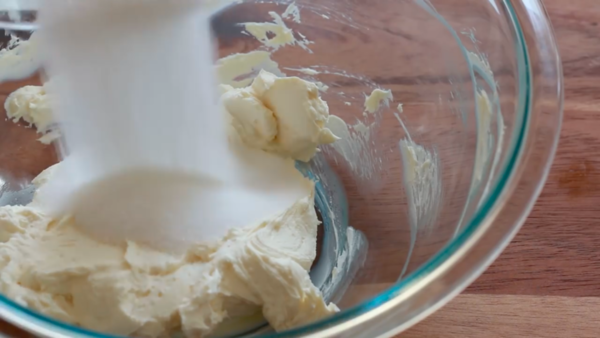 自家製無難度！免焗芝士蛋糕配果醬