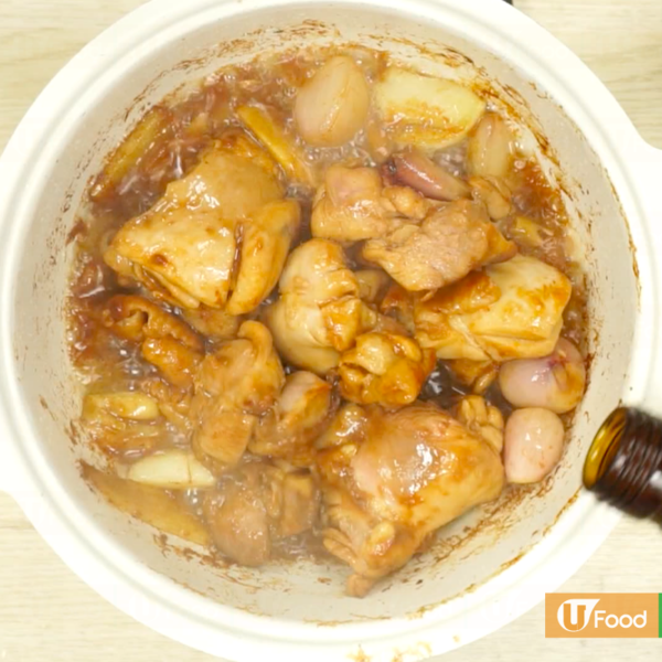 暖胃煲仔小菜 6步煮出啫啫雞煲