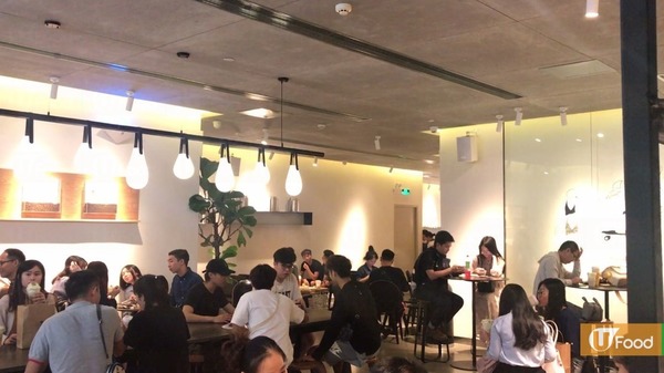 啖啖香濃芝士奶蓋 內地爆紅飲品店-喜茶　