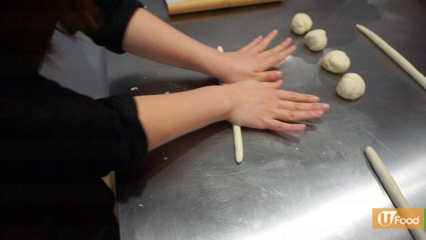 冬天熱辣辣飽肚點心 六步炮製臘腸卷