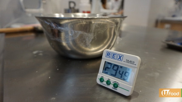 冬天熱辣辣飽肚點心 六步炮製臘腸卷