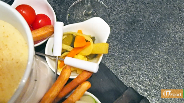 中環足料芝士火鍋　食勻10款配料