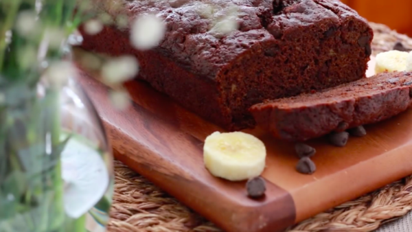 新手入門級食譜 香濃鬆軟朱古力香蕉蛋糕
