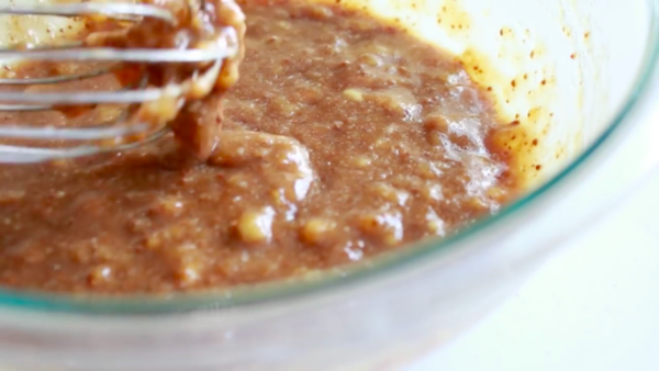 新手入門級食譜 香濃鬆軟朱古力香蕉蛋糕