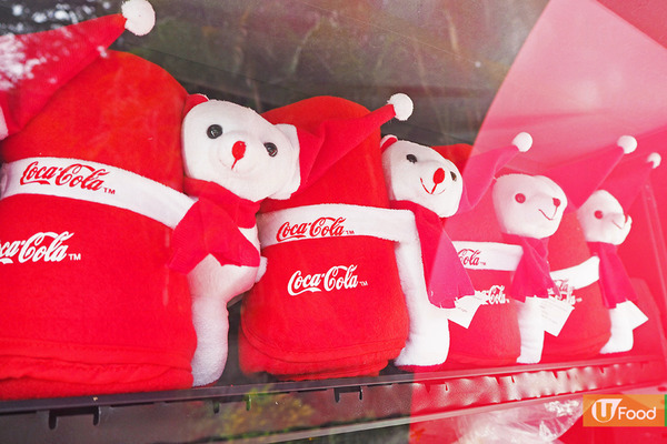 可口可樂博物館首度登陸香港 限量發售得意聖誕熊仔