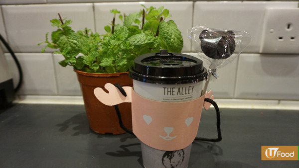 茶飲店限量小鹿鋼杯 可愛小熊朱古力棒+小鹿可提杯套