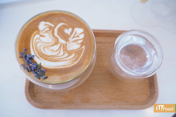 灣仔新出雪糕玫瑰花雞蛋仔　攻陷少女心！