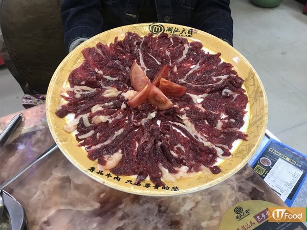 深圳潮汕牛肉火鍋 即場手切秦川牛​​​​​​​+足料湯底