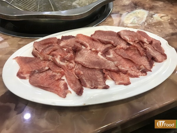 深圳潮汕牛肉火鍋 即場手切秦川牛​​​​​​​+足料湯底