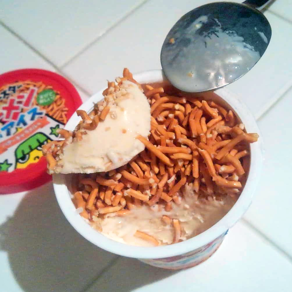 日本便利店搶手甜品　童星點心麵雪糕