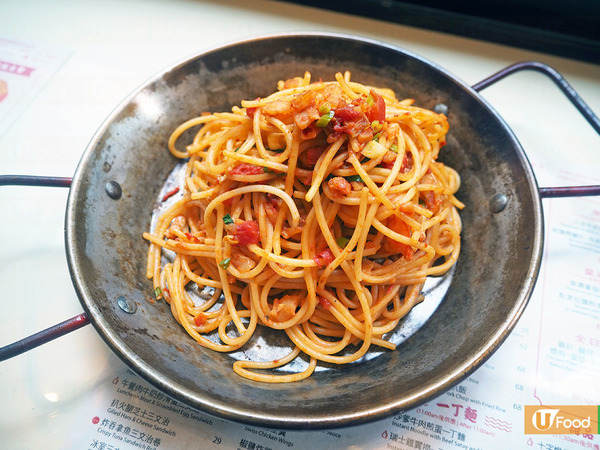 銅鑼灣懷舊冰室歎港式美食　火腿爆蛋菠蘿包／椒鹽燒賣