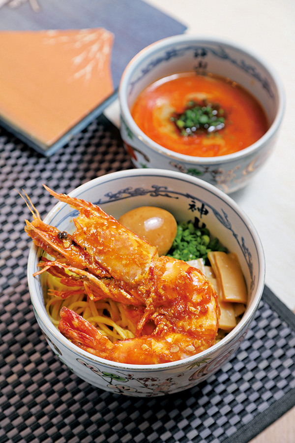 神山麺屋  東京富士山人氣拉麵店