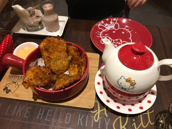 台灣Hello Kitty美式餐廳　限定荷里活電影主題