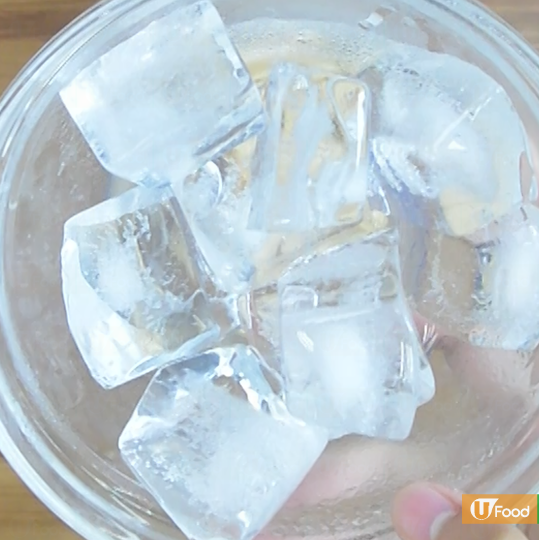 【夏日食譜】夏日簡單冰涼排毒特飲  奇異蘋果沙冰 