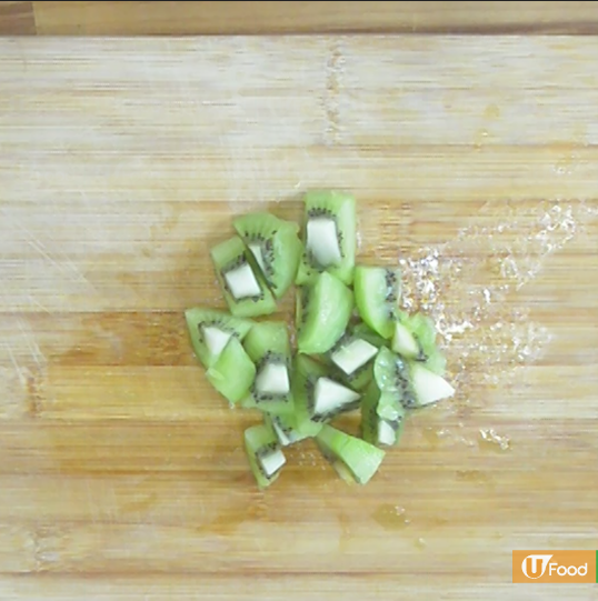 【夏日食譜】夏日簡單冰涼排毒特飲  奇異蘋果沙冰 