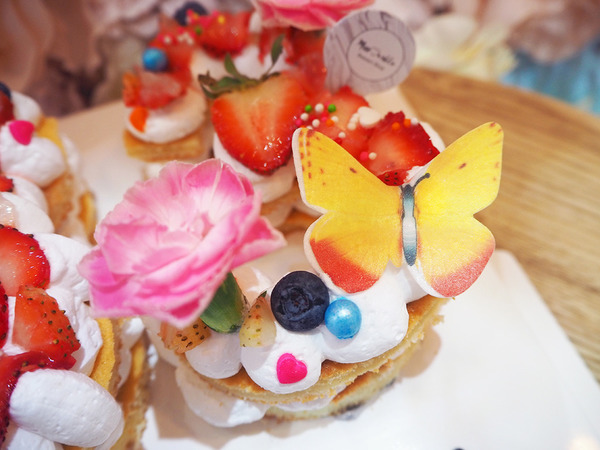 【尖沙咀Cafe】尖沙咀雲石流心蛋糕店新開張　芝士奶蓋流心蛋糕／梳乎厘蛋糕