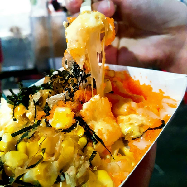 【台灣美食】台灣夜市人氣小食　激厚芝士蟹籽厚蛋燒