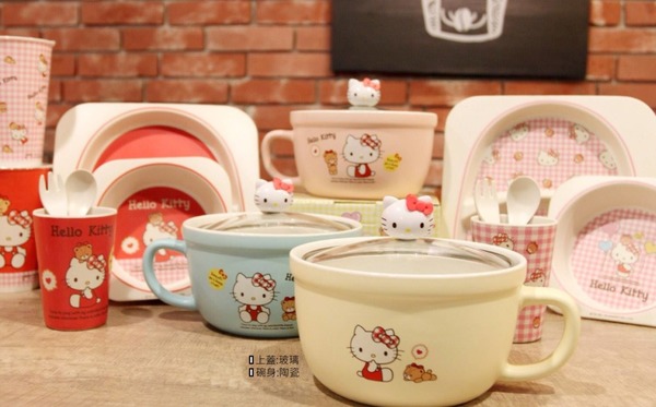 台灣麵包店有得換 精美實用Hello Kitty廚具