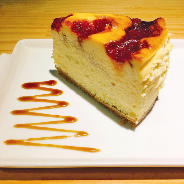 【台灣Cafe】台灣小清新簡約Cafe 48層夢幻彩虹千層蛋糕