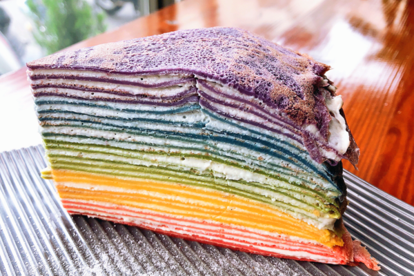 【台灣Cafe】台灣小清新簡約Cafe 48層夢幻彩虹千層蛋糕