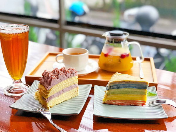 【台灣Cafe】台灣小清新簡約Cafe 48層夢幻彩虹千層蛋糕