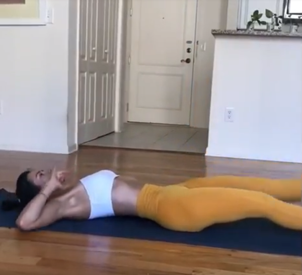 【輕鬆修腹】每日15分鐘  家中8組動作減肚腩練腹肌