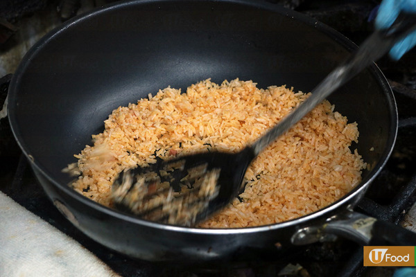 【九龍城美食】發哥都鍾意食！九龍城港式滑溜漩渦蛋包飯／滑蛋蔥花叉燒飯