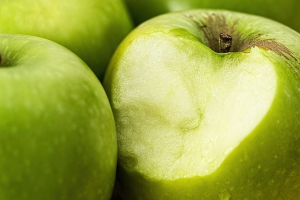 【懶人減肥方法】聞蘋果減肥？飯前聞食物有助降低食慾