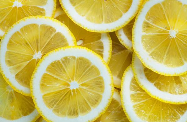 【檸檬清潔】6大檸檬天然清潔妙用  去水垢／除臭／砧板清潔／馬桶清潔