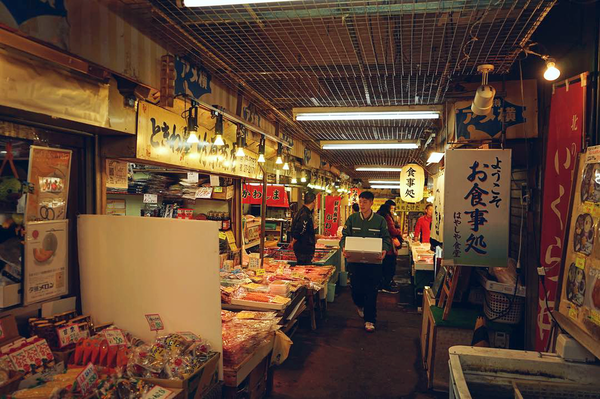 【日本美食2019】日本北海道人氣三角市場　足料魚生海膽丼飯多到滿瀉！