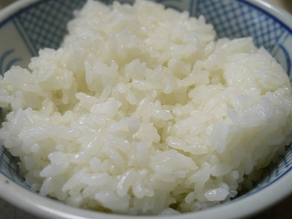 【翻熱食物】6款不建議隔夜翻熱食的食物 米飯煮熟後放室溫令細菌倍增