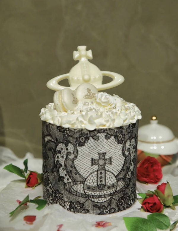 【Vivienne Westwood Cafe】Vivienne Westwood Cafe首推原個蛋糕！三款造型特別且高貴有格調