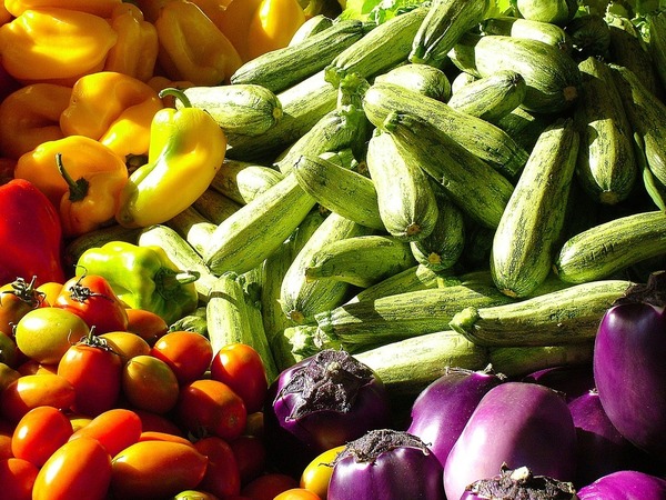 【有機蔬菜】浸大調查指有機蔬菜樣本驗出殘餘農藥超標一倍  菜檔貼出過期無效有機認證