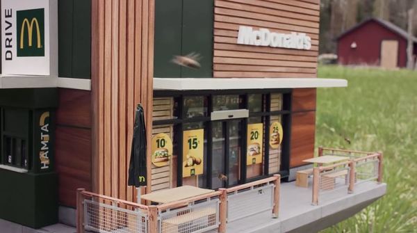 【瑞典麥當勞】全世界最小的麥當勞分店McHive在瑞典開幕 沒有漢堡包／薯條！