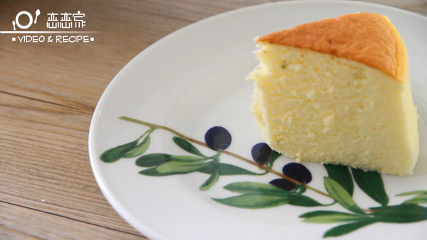 【蛋糕食譜】減糖配方輕盈甜品之選！　檸檬輕乳酪蛋糕