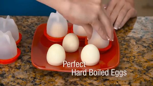 【廚具用品】無需剝蛋殼懶人適用！輕鬆整流心蛋／水波蛋雞蛋料理  美國矽膠煮蛋神器