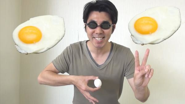 【雞蛋食譜】神奇雞蛋分身術！　日本達人教你用奇招將1隻雞蛋煎出2隻完美太陽蛋