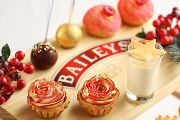 【中環美食】中環全新期間限定Baileys下午茶 歎咖啡酒鬆餅／Baileys雞尾酒／芝士蛋糕