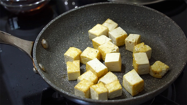 【中式食譜】低成本之選！高蛋白料理　紅燒滑蛋豆腐蓋飯